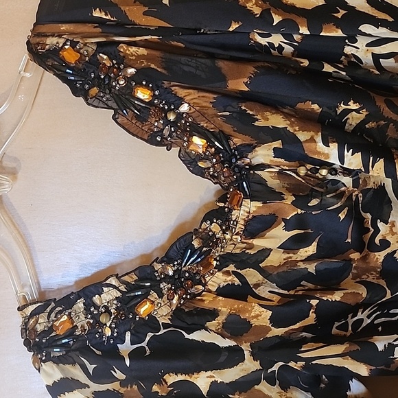 Cache 100%silk on or off the shoulder blouse animal print - Picture 2 of 8